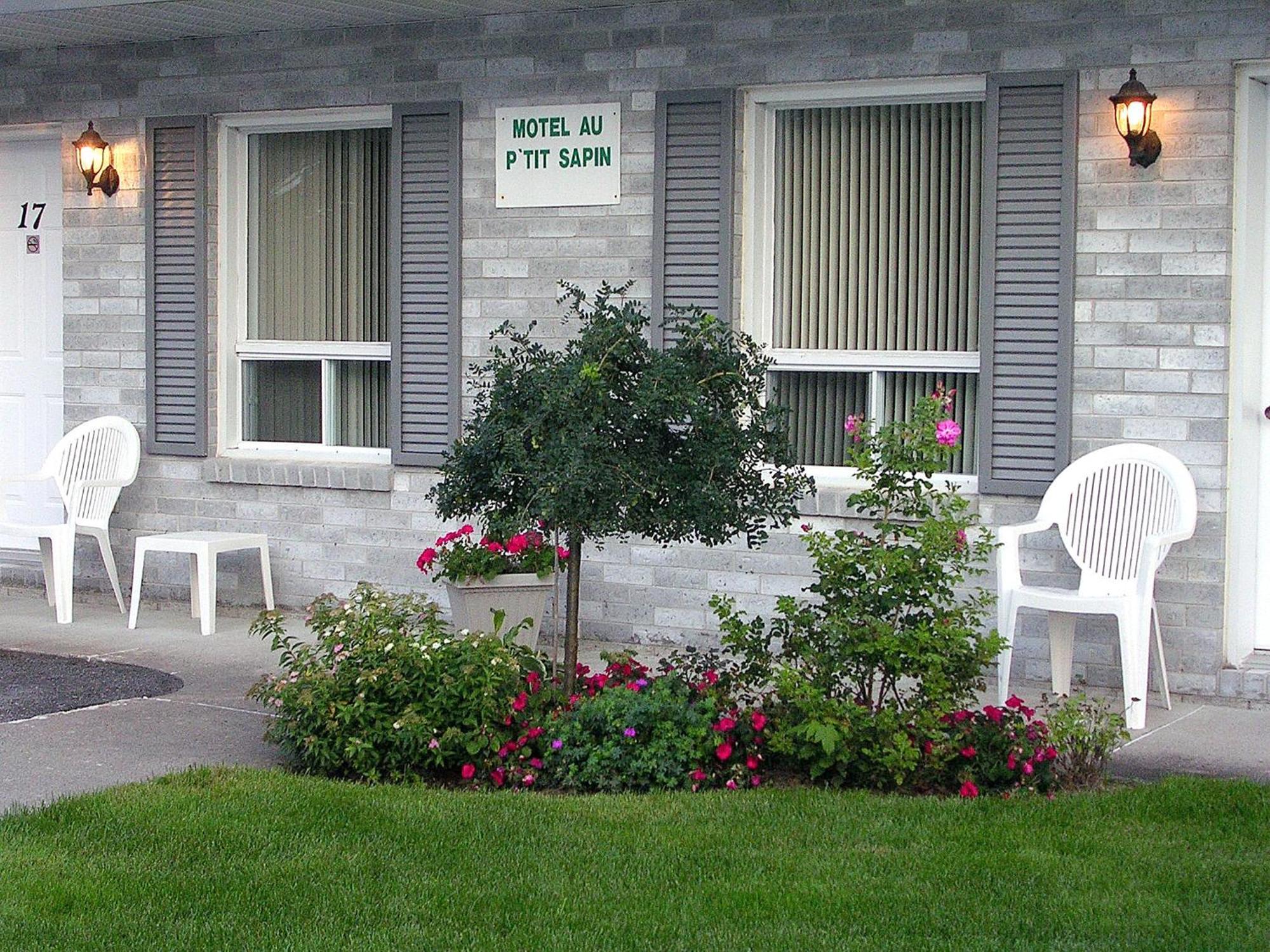 Motel Au P'Tit Sapin Mirabel Exterior foto